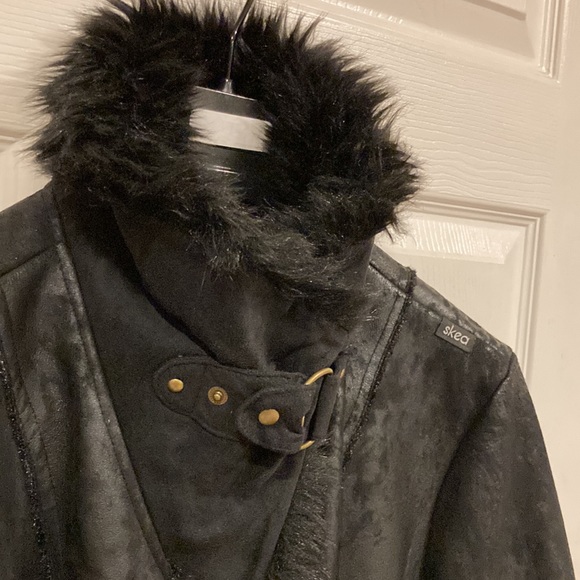 Skea, a luxury skiwear and lifestyle brand, size 10 women’s jacket. - Picture 12 of 16